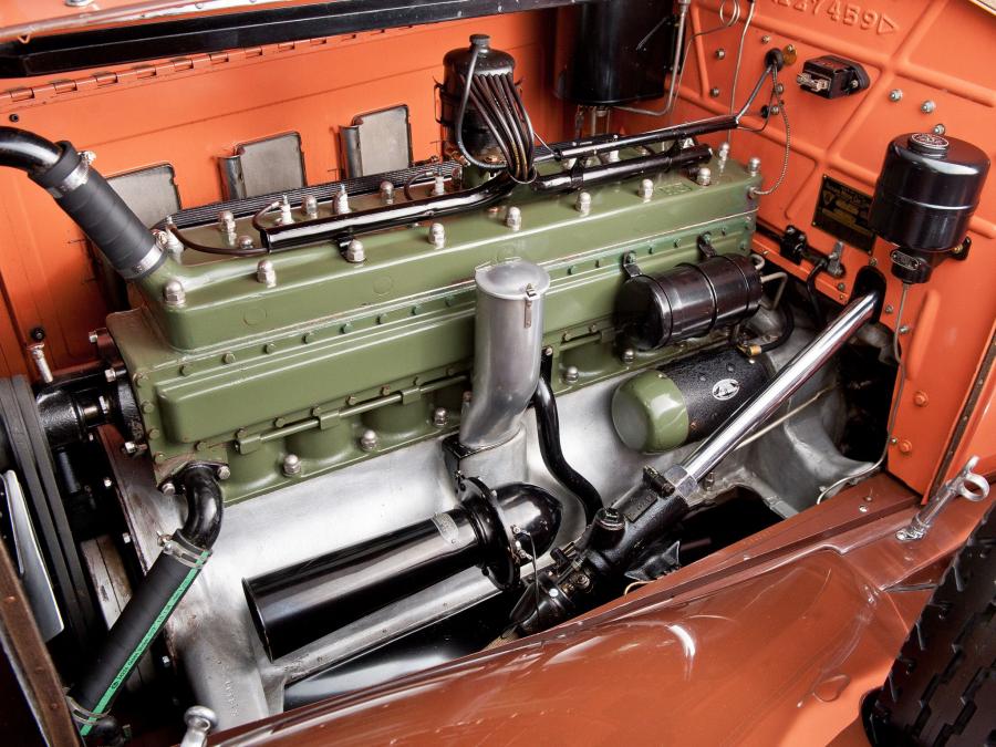  Packard Speedster Eight Boattail Roadster Runabout 1930 года  (фото 4 из 32)